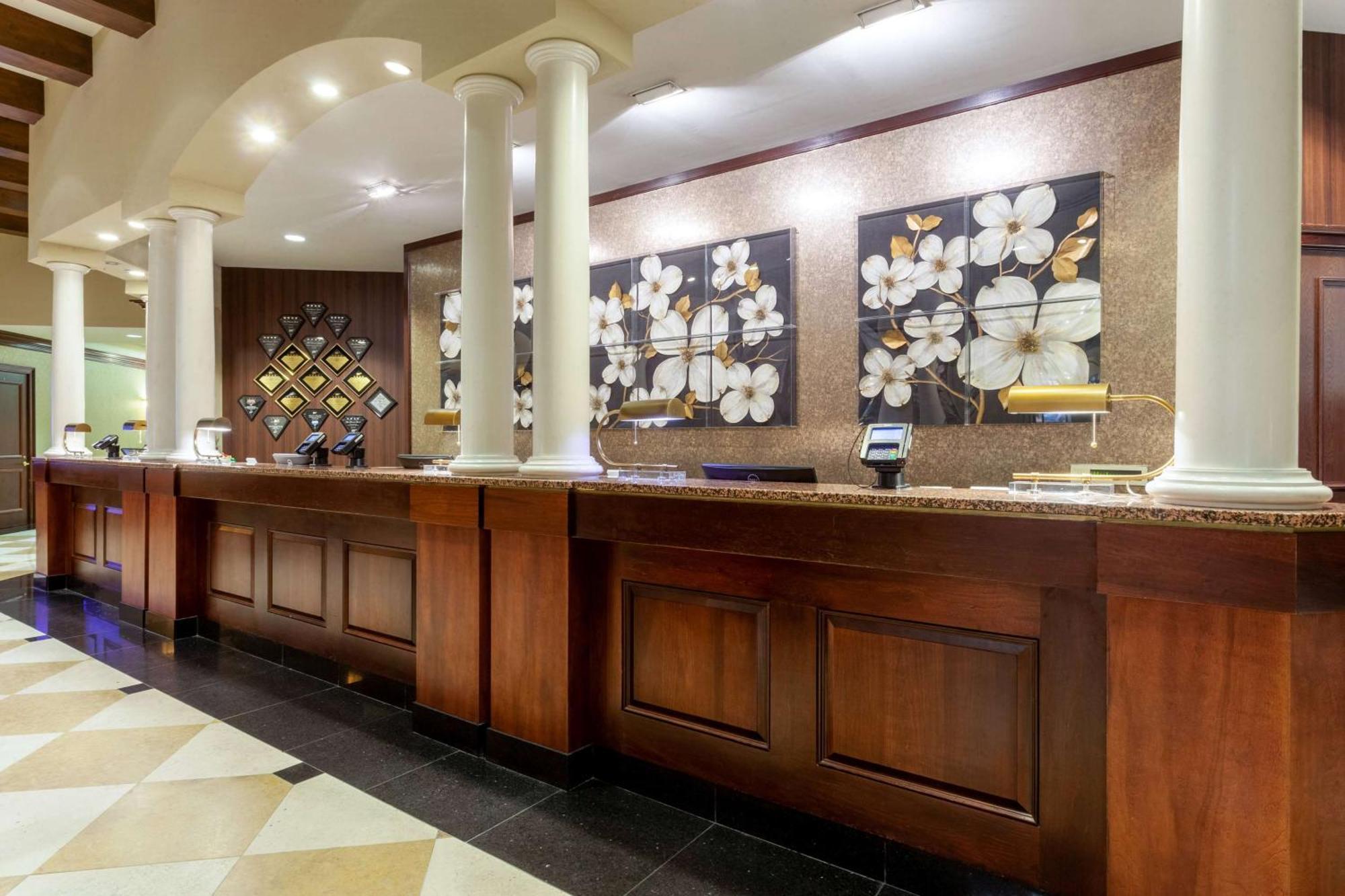 Grandover Resort & Spa, A Wyndham Grand Hotel Грийнсбъро Екстериор снимка